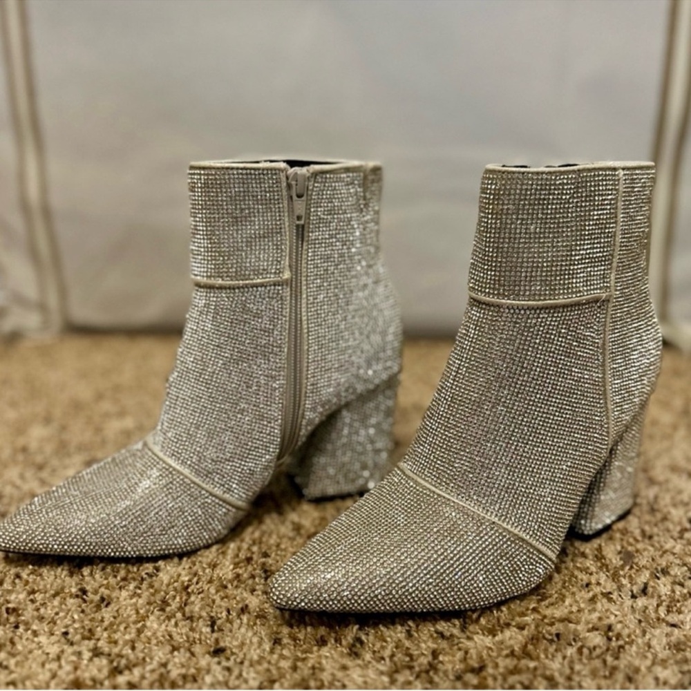 Elegant Silver Ankle Boots